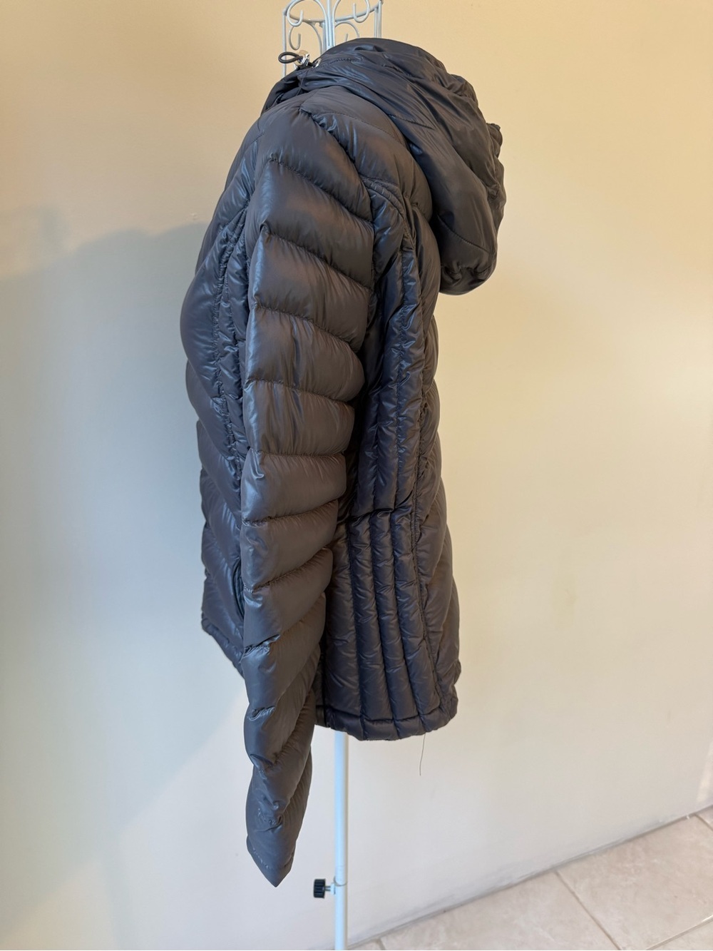 Andrew Marc Packable Lightweight Down Puffer Jacket Hooded Gray Size Small - Picture 2 of 9